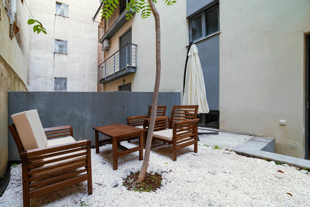 Lykabettus Gem With Yard And Parking Apartment Athens Luaran gambar