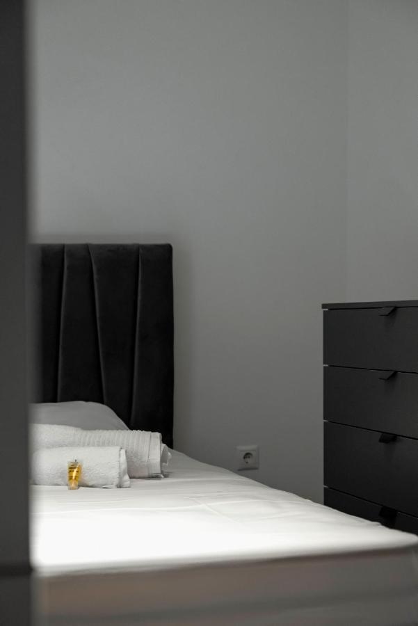 Lykabettus Gem With Yard And Parking Apartment Athens Luaran gambar