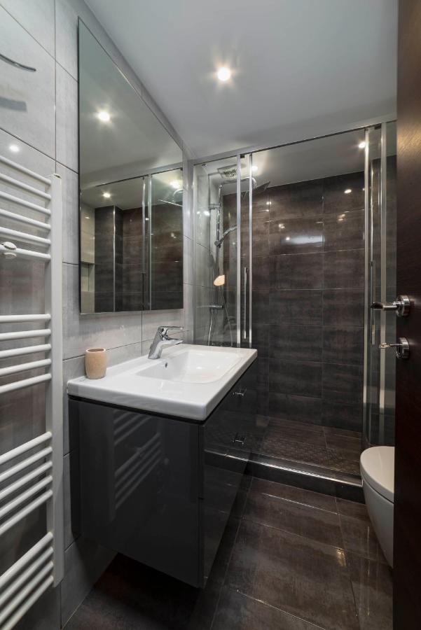 Lykabettus Gem With Yard And Parking Apartment Athens Luaran gambar