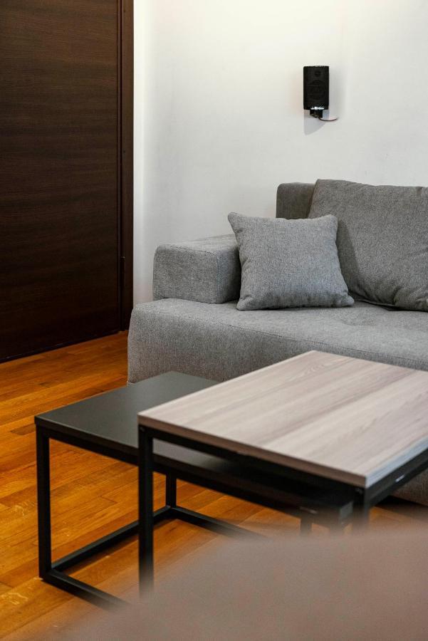 Lykabettus Gem With Yard And Parking Apartment Athens Luaran gambar